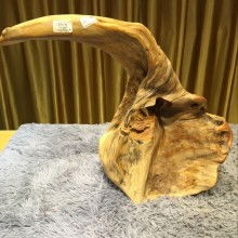 2019年客厅茶几价格、报价及批发指南——崖柏茶几篇