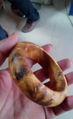 千年崖柏防癌保健手镯 自然的馈赠与文化的传承